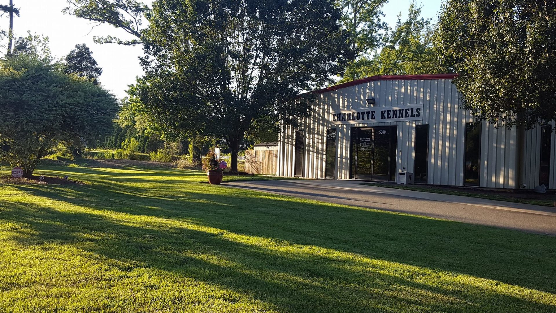 Home Charlotte Kennels